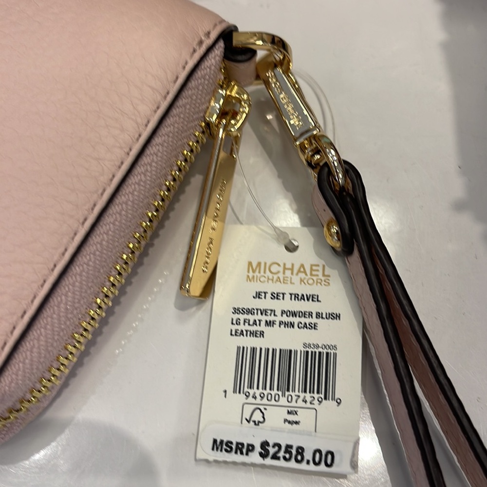 Michael Kors Jet Set Travel Large Flat Multifunction Phone Case Wristlet 
NWT - Picture 9 of 16